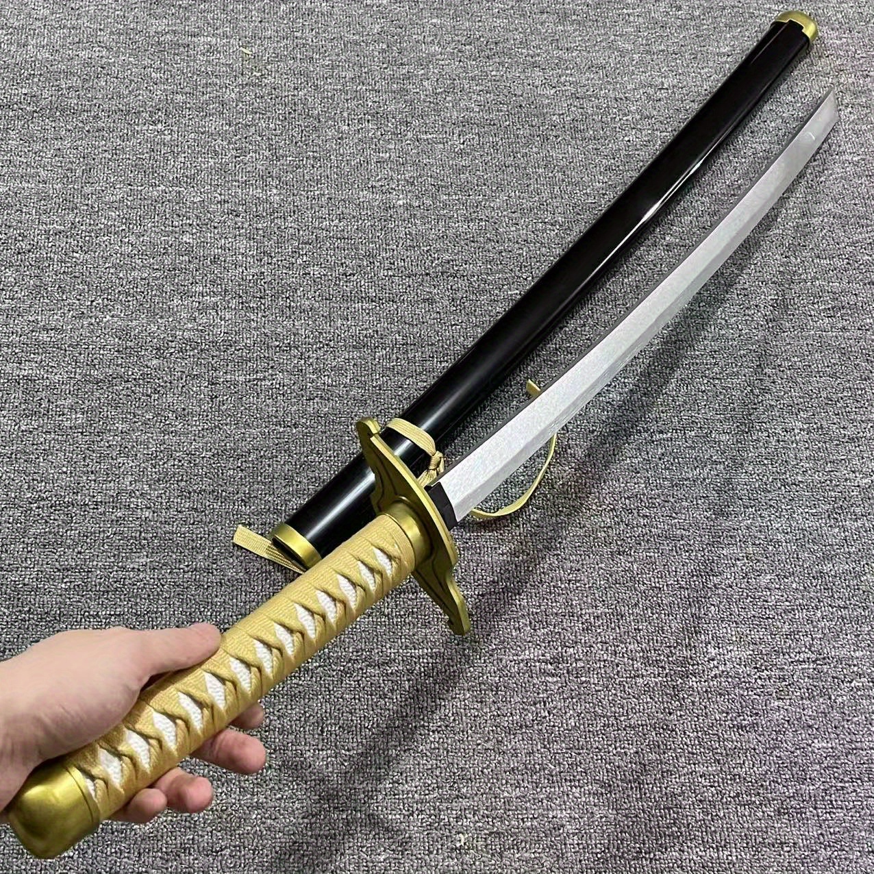 40インチ ウルキオラ・シファー 刀 アニメ ブリーチ コス - Cosplay Prop Katana のレビューと価格