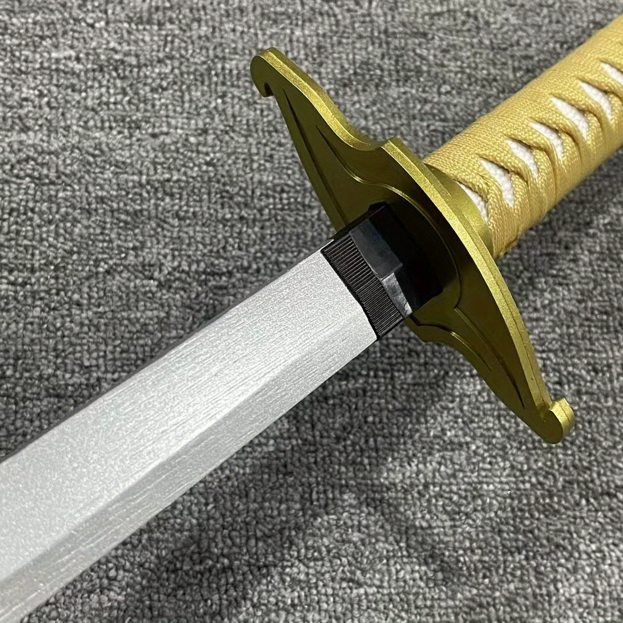40インチ ウルキオラ・シファー 刀 アニメ ブリーチ コス - Cosplay Prop Katana のレビューと価格