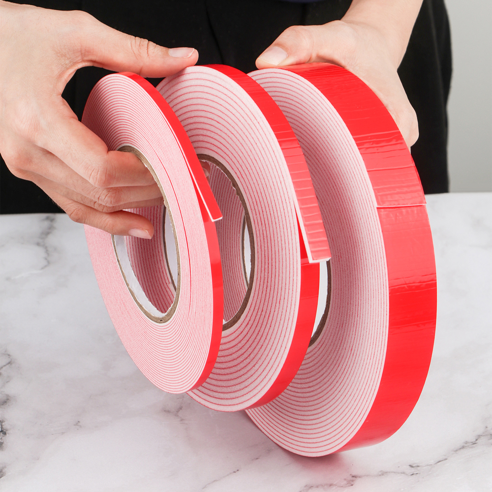 両面粘着フォームロール 131 フィート、Stciky 3D - Craft Foam Roll のレビューと価格
